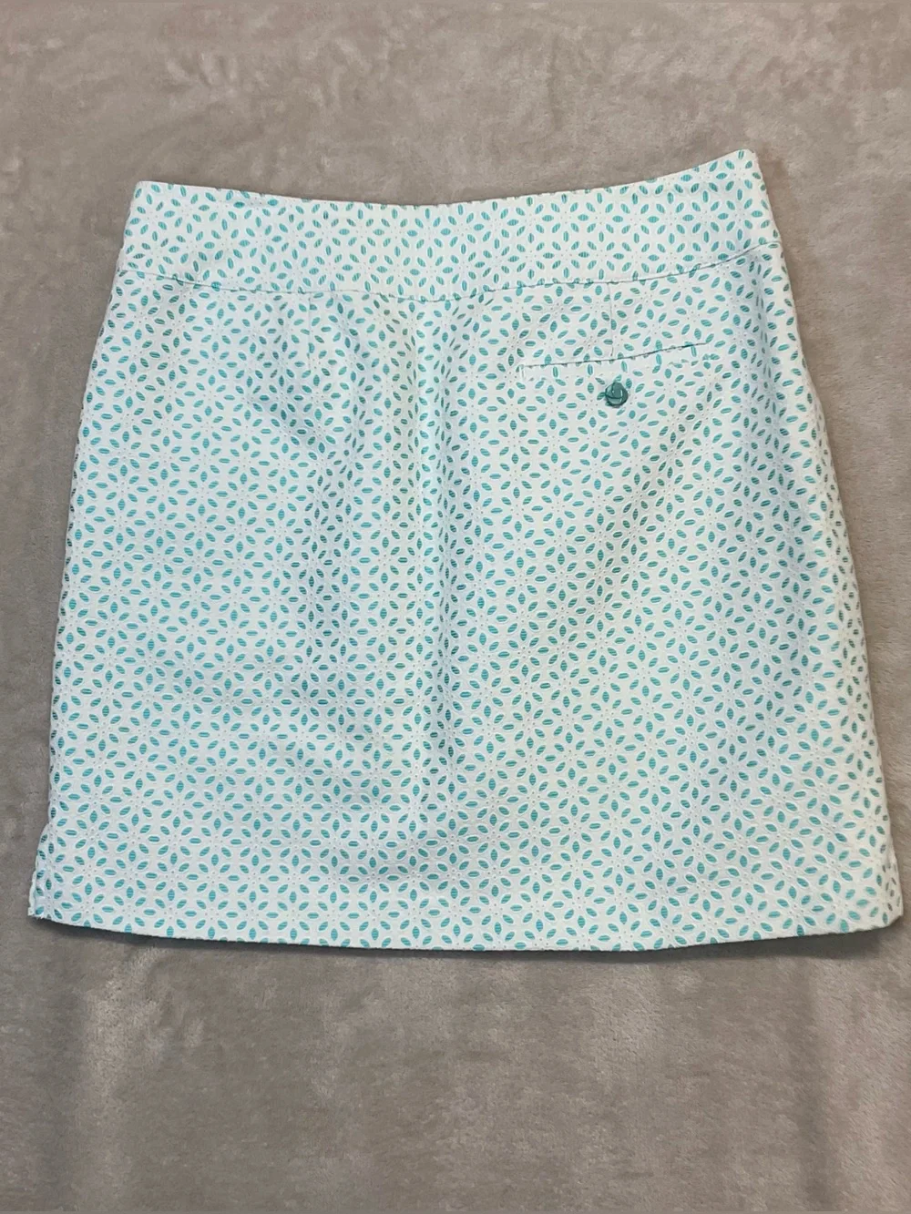 EP Pro White and Turquoise Eyelet Golf Skort Womens Sz 8